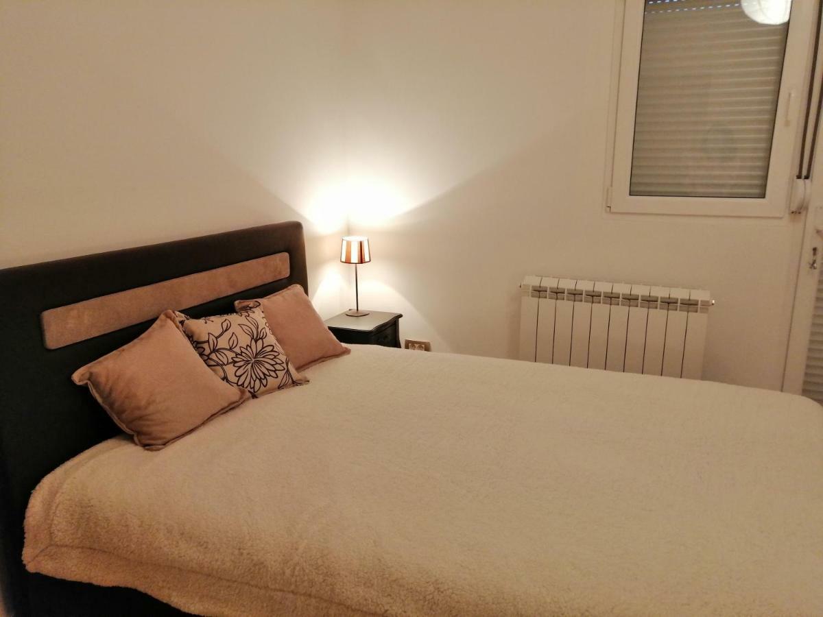 Studio Apartman Irena1 Bijela Dış mekan fotoğraf