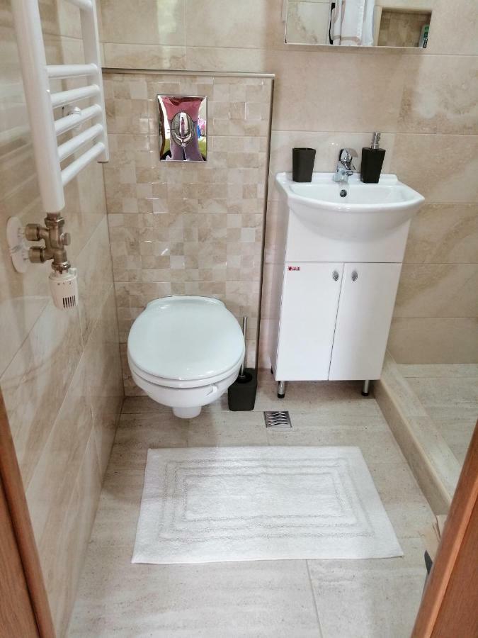 Studio Apartman Irena1 Bijela Dış mekan fotoğraf
